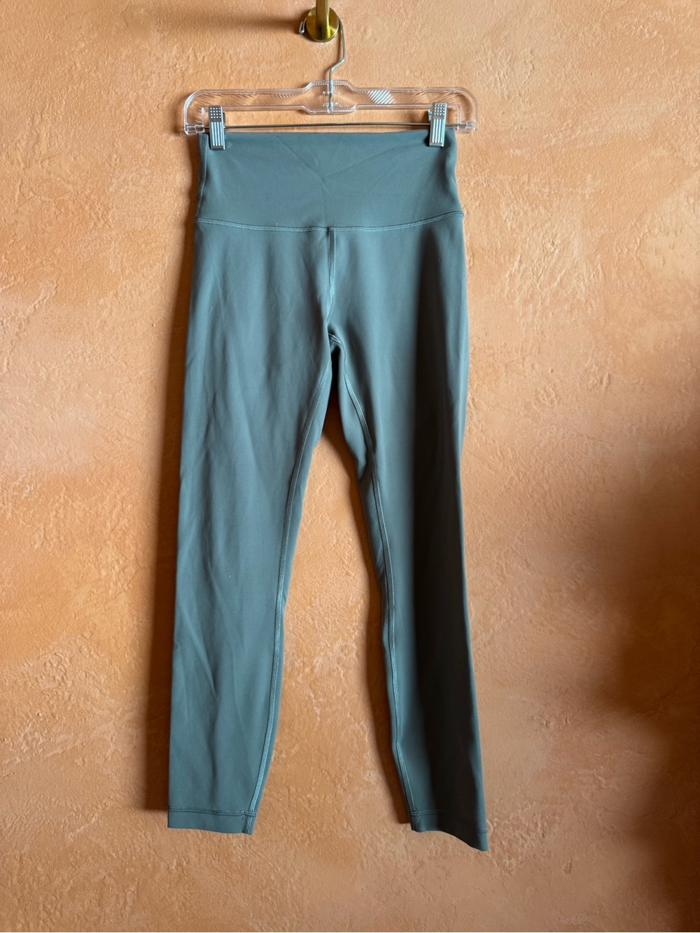 Lululemon Wunder Train High-Rise Tight 25” Size 6 Everlux Leggings